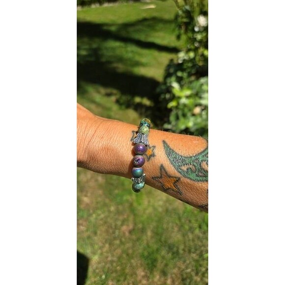 Electroplated Druzy Agate, African Turquoise & Butterfly Charm Bracelet - Picture 5 of 7